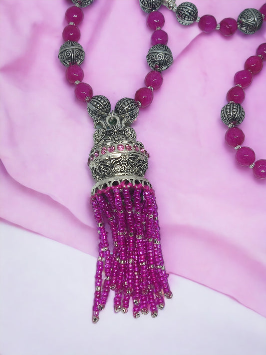 Anusangi Collections 5 in 1 beaded jewelry set pink with silver detailed beads and tassel design