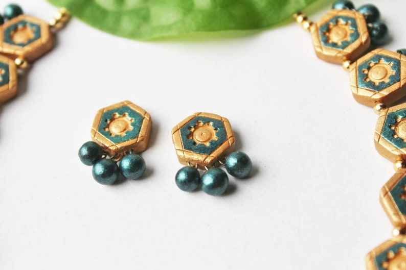 "Viridescent Green Glory" - Terracotta Necklace Set - Anusangi Collections
