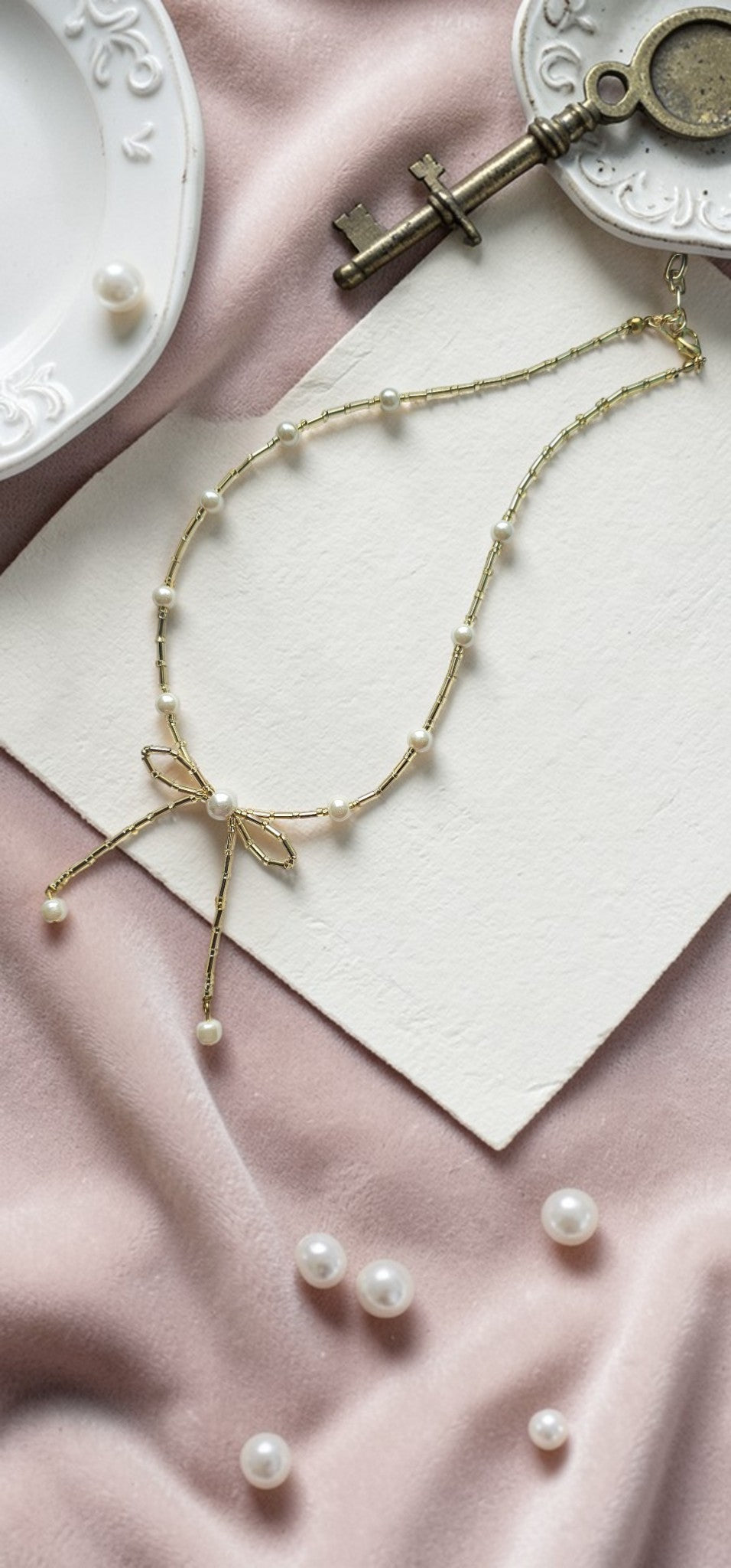 Gen Z Beaded Bow Neckpiece for Teen