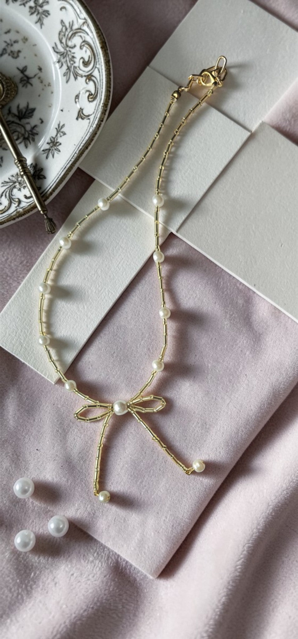 Gen Z Beaded Bow Neckpiece for Teen