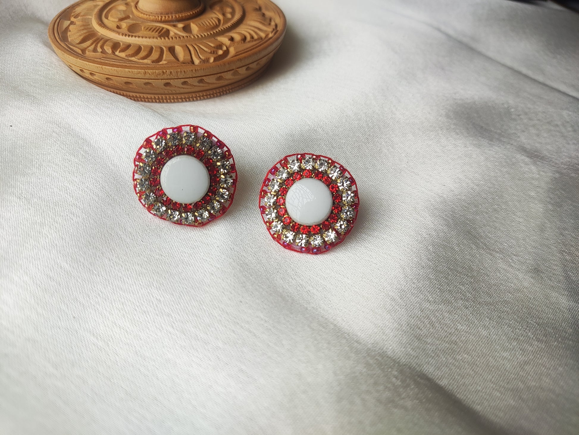 Embroidery stud earrings